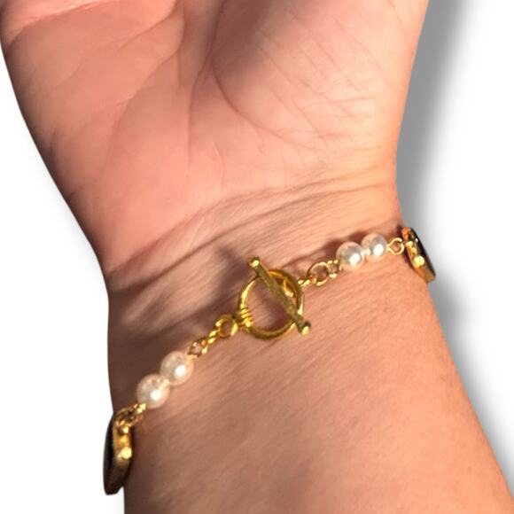 Gold Black Rectangle Stone Bracelet With Faux Pearls Toggle Clasp Classic - Picture 6 of 6